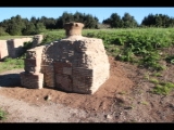 00538 ostia - regio v - wahrscheinl (v,13,1) - zwischen porta romana und terme di nettuno (ii,iv,2) - detail - ri sueden - 2014.jpg